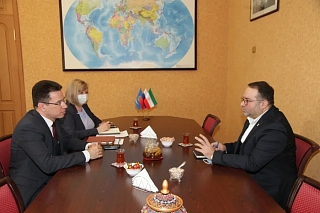 دیدار آقای گالوفکوف رئیس آژانس روابط بین الملل استان آستراخان و آقای رضا اصلی مدیر سرای تجاری ایرانیان