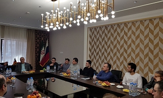 جلسه با حضور جمعی از تجار ایرانی در شهر آستراخان در سرای تجاری ایرانیان